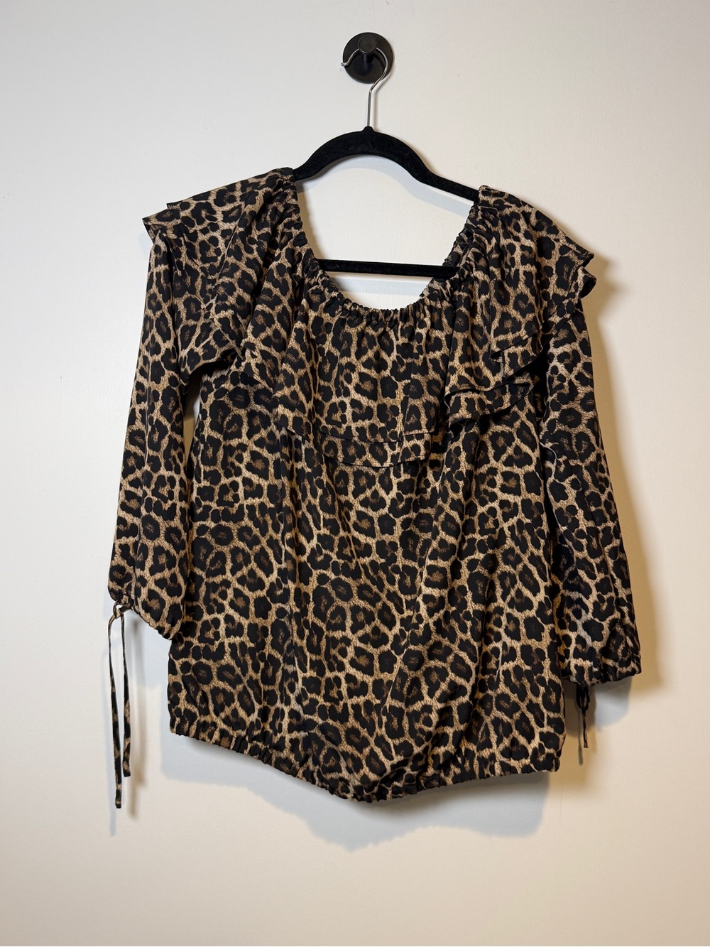 MICHAEL Michael Kors Leopard Print Ruffle Off-Shoulder Top - Black & Brown